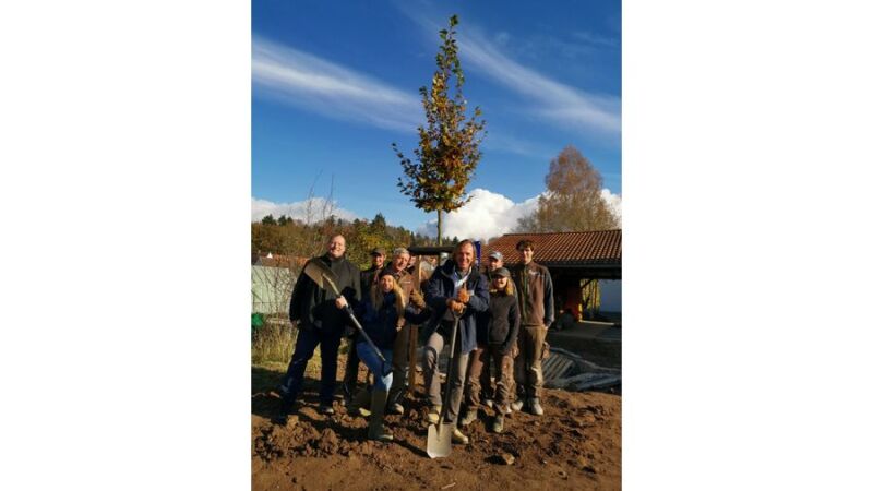 Das Team der Knauer GmbH untertstüzte die beiden ANTENNE BAYERN-Moderatoren Indra und Leiki fachmännisch
