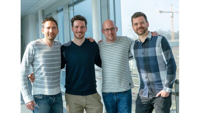 Komponist Stephan Schöpf, Felix Neureuther, Projektleiter Karsten Wellert und Songwriter Jan Zerbst fädelten die gemeinsame Sache ein