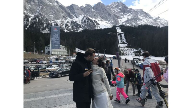 Überglücklich landeten die beiden an der Zugspitze