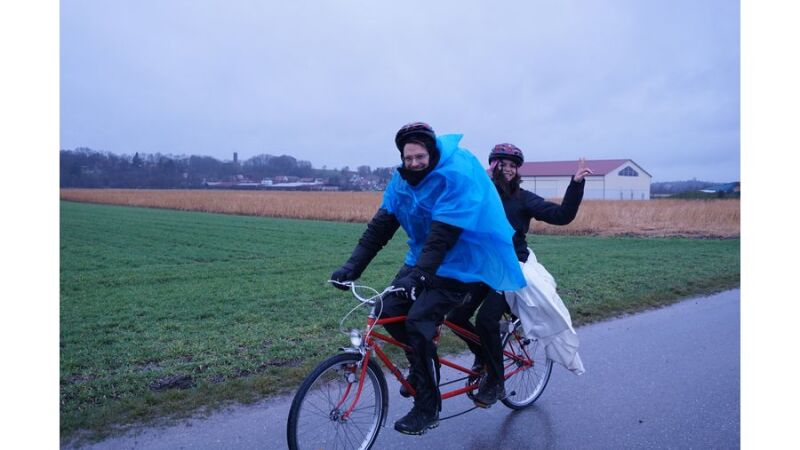 Das ANTENNE BAYERN-Brautpaar auf dem Weg nach Augsburg
