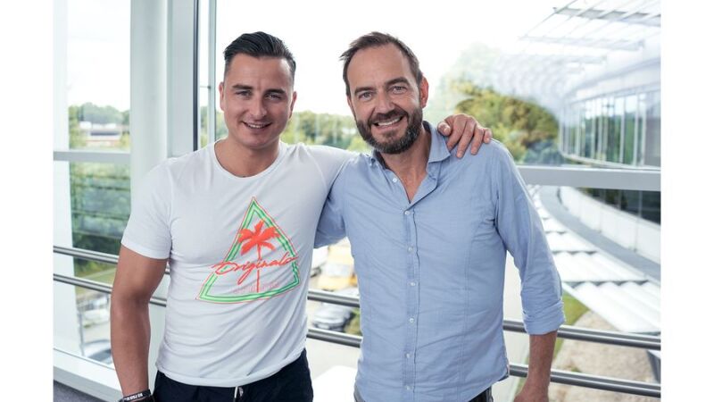 Andreas Gabalier zu Gast bei ANTENNE BAYERN-Moderator Stefan Meixner