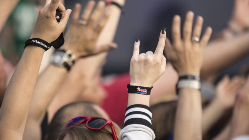 #ROCK ANTENNE IHRE ANSPRECHPARTNER für Hörer für Journalisten für Kunden ROCK ANTENNE: Die Rock-Gemeinde wächst in ganz Deutschland