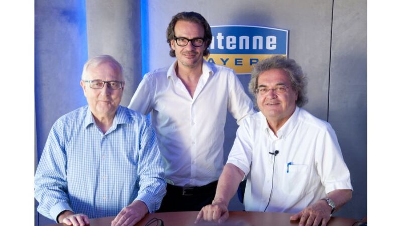 Rainer Brüderle, Ralf Zinnow und Helmut Markwort im ANTENNE BAYERN-Studio