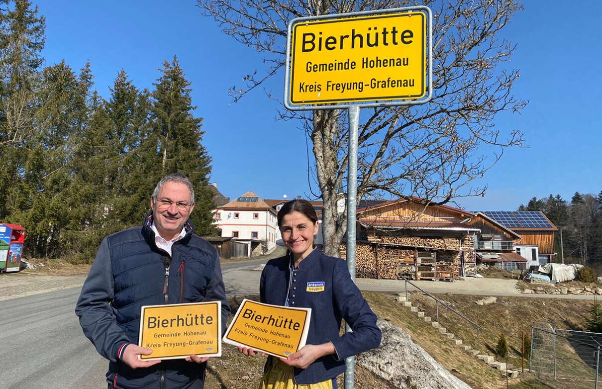 ABY Heimatministerin Ortsschilder Bierhütte
