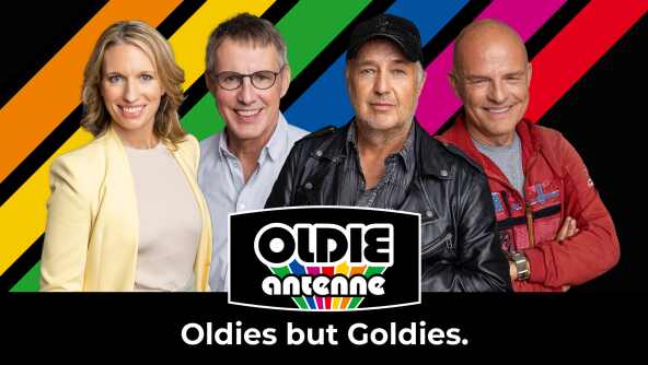 Das Team der OLDIE ANTENNE freut sich auf die bundesweite Verbreitung via DAB+: Marion Pinkpank, Viktor Worms, Uwe Bahn, Stephan Lehmann (v.l.n.r.)