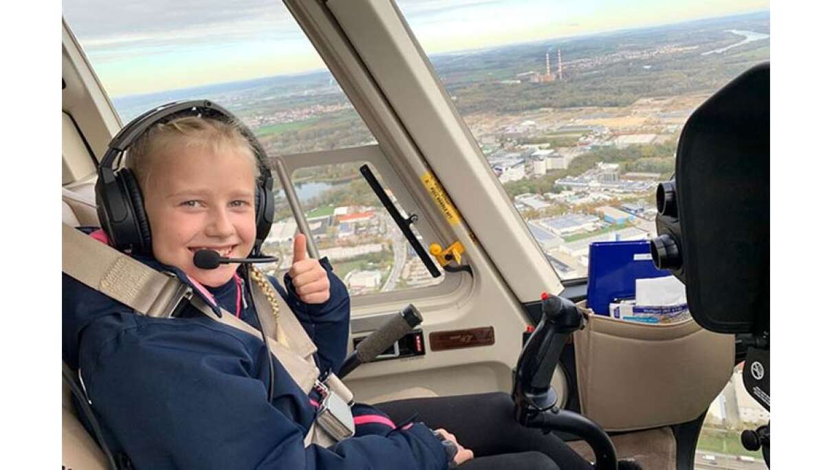 Die 10jährige Nina aus der Oberpfalz als CoPilotin im ANTENNE BAYERN